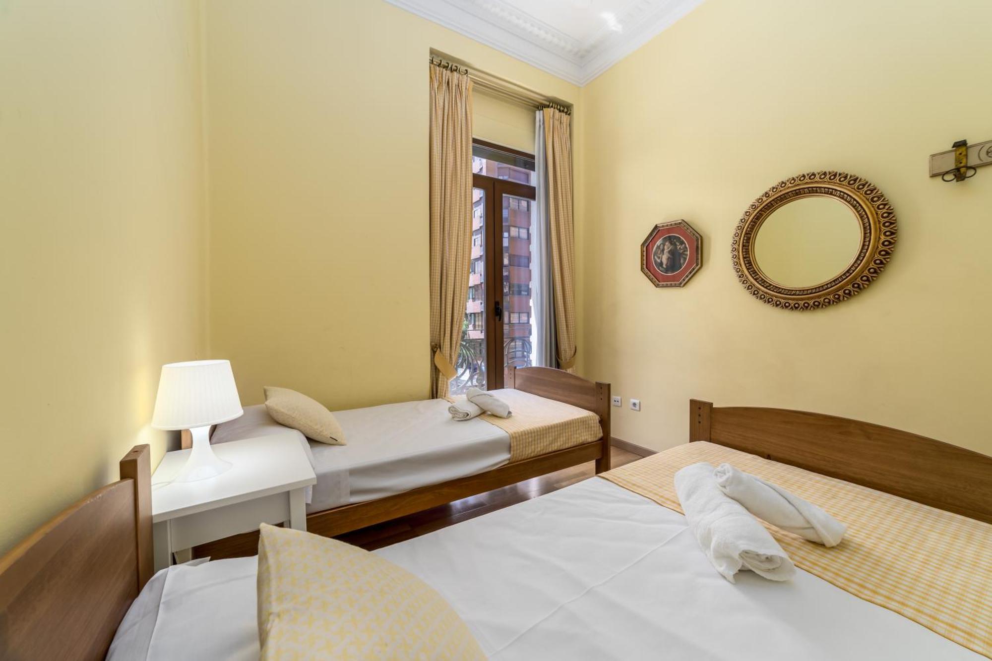 My Loft 4 You Gran Via Valencia Exteriör bild